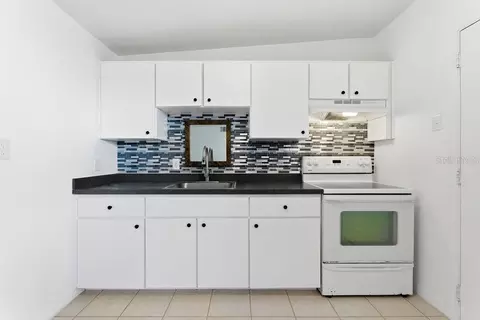Kitchen - 720 SE 3rd St, Ocala, FL 34471 photo 7 of 7