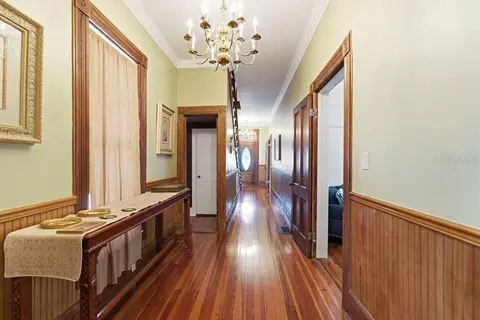 Entry Way - 720 SE 3rd St, Ocala, FL 34471 photo 7 of 13