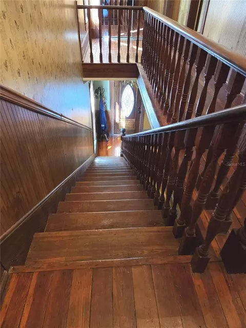 Entry Way - 720 SE 3rd St, Ocala, FL 34471 photo 11 of 13