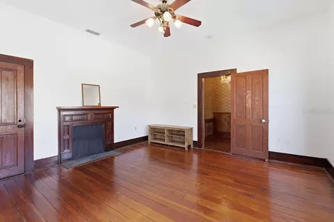 Bedroom - 720 SE 3rd St, Ocala, FL 34471 photo 5 of 8