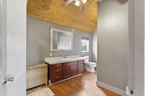 Bath - 720 SE 3rd St, Ocala, FL 34471 photo 4 of 7
