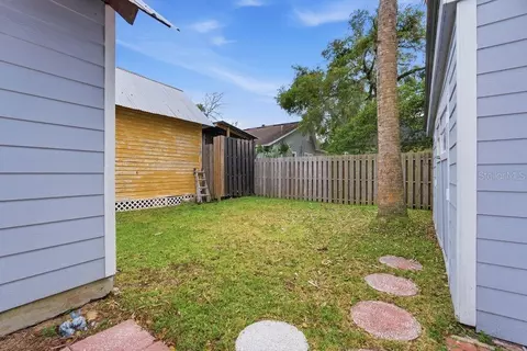 Exterior - 720 SE 3rd St, Ocala, FL 34471 photo 17 of 22