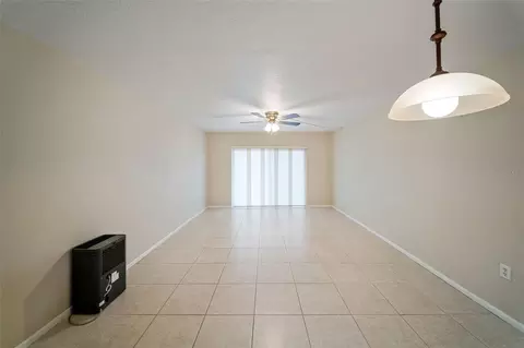 Living - 404 E Orlando Ave #1B, Ocoee, FL 34761 photo 1 of 3