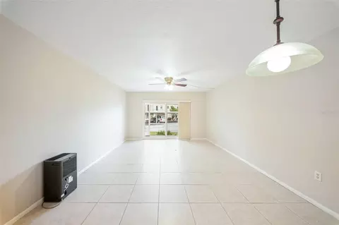 Living - 404 E Orlando Ave #1B, Ocoee, FL 34761 photo 2 of 3