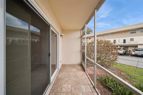 Exterior - 404 E Orlando Ave #1B, Ocoee, FL 34761 photo 3 of 5