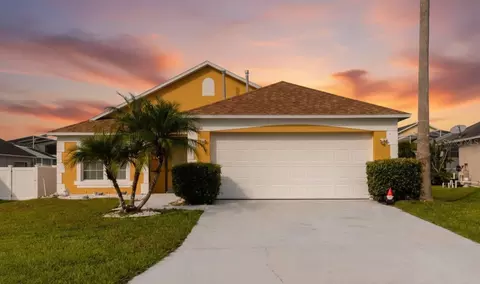 208 Silverton Rd, Davenport, FL 33897