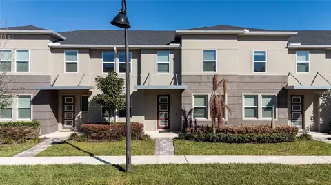 16425 Prairie School Dr, Winter Garden, FL 34787