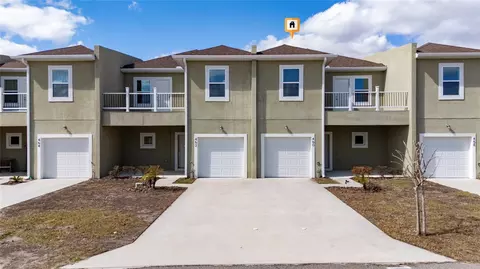 460 Lake Shore Pkwy, Davenport, FL 33896