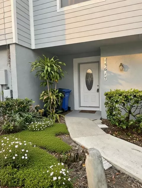 15617 Morning Dr, Lutz, FL 33559
