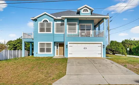 4276 Oriole Ave, Port Orange, FL 32127