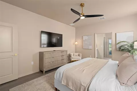 Bedroom - 16016 Sandy Cliffs Dr, Clermont, FL 34714 photo 16 of 24
