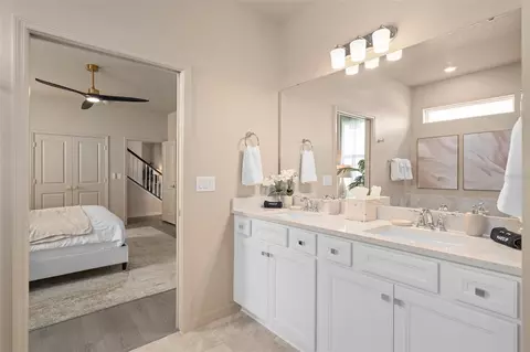 Bath - 16016 Sandy Cliffs Dr, Clermont, FL 34714 photo 2 of 9