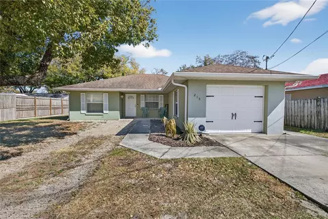 215 Dairy Rd, Auburndale, FL 33823
