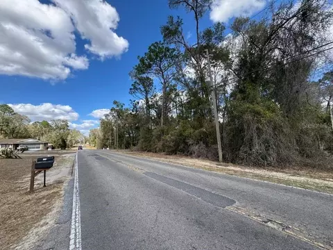 6310 E Seneca St, Inverness, FL 34452