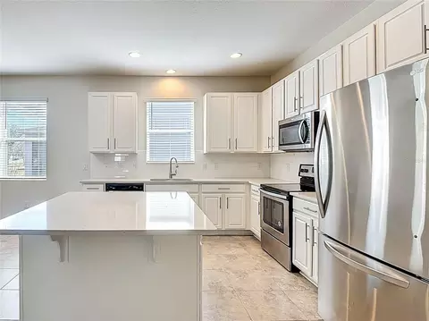 Kitchen - 1813 Castleton Dr, Saint Cloud, FL 34771 photo 3 of 8