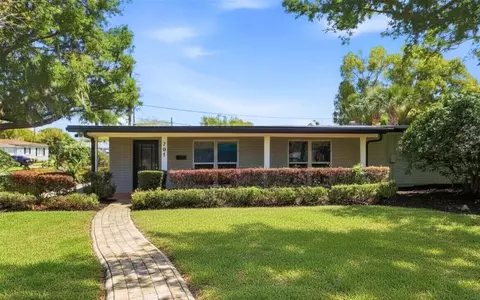 701 Strathmore Dr, Orlando, FL 32803