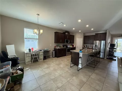 Kitchen - 16418 Woodside Gln, Parrish, FL 34219 photo 2 of 2