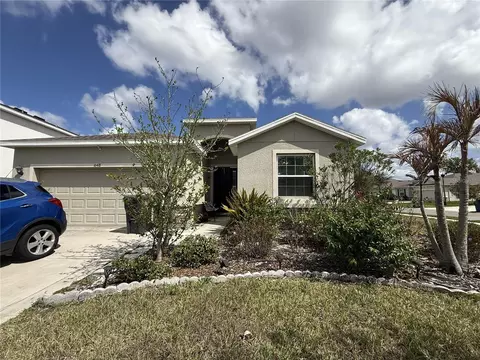 Exterior - 16418 Woodside Gln, Parrish, FL 34219 photo 2 of 7