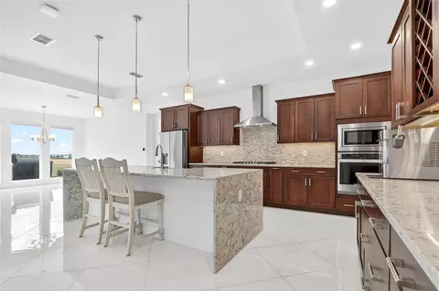 Kitchen - 9513 SW 79th Loop, Ocala, FL 34481 photo 2 of 4