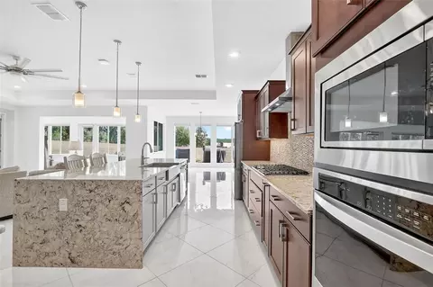 Kitchen - 9513 SW 79th Loop, Ocala, FL 34481 photo 3 of 4