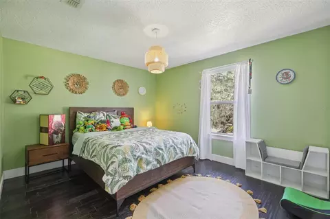 Bedroom - 1978 Applegate Dr, Ocoee, FL 34761 photo 5 of 5
