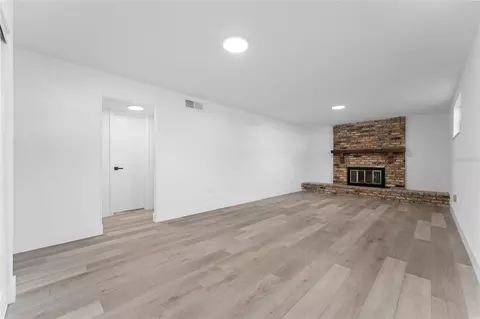 Living - 600 Hill Ave, Ocoee, FL 34761 photo 3 of 4