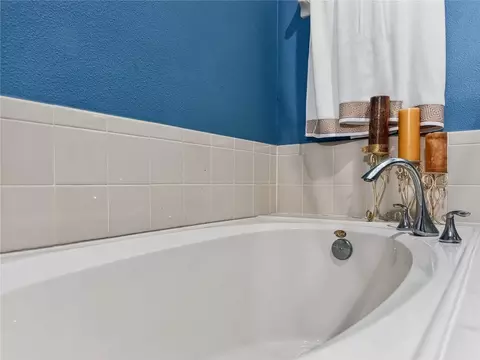 Bath - 3497 Bunchberry Way, Ocoee, FL 34761 photo 3 of 5