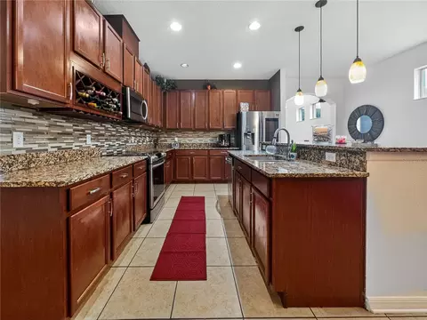 Kitchen - 3497 Bunchberry Way, Ocoee, FL 34761 photo 4 of 8