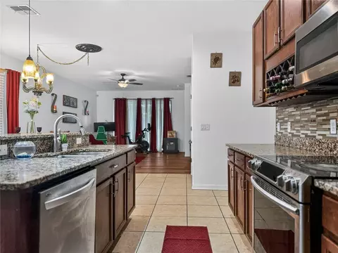 Kitchen - 3497 Bunchberry Way, Ocoee, FL 34761 photo 6 of 8