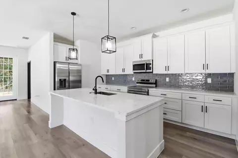 Kitchen - 3926 SW 133rd Loop, Ocala, FL 34473 photo 1 of 4