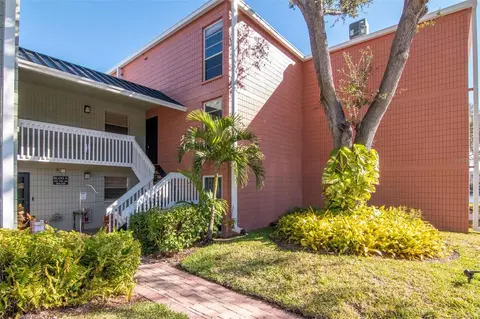 2424 W Tampa Bay Blvd #204, Tampa, FL 33607