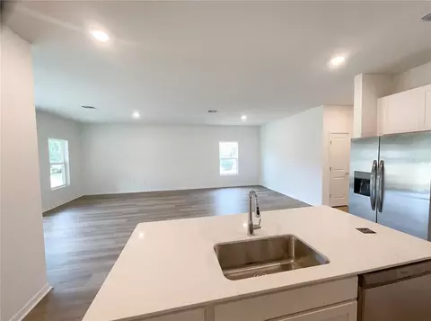 Living - 19641 SW 82nd Loop, Dunnellon, FL 34432 photo 2 of 5