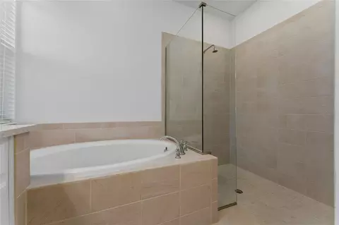 Bath - 2834 High Pointe St, Clermont, FL 34711 photo 2 of 4