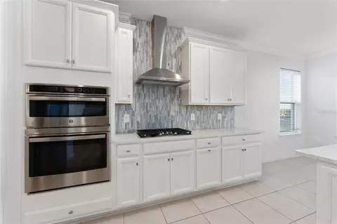 Kitchen - 2834 High Pointe St, Clermont, FL 34711 photo 2 of 4