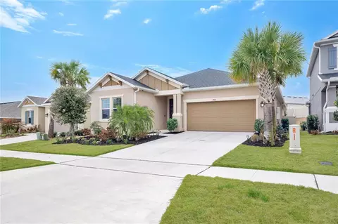 2915 Crest Wave Dr, Clermont, FL 34711