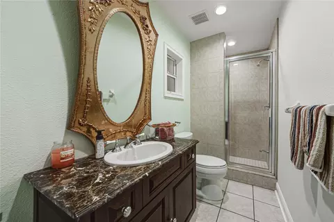 Bath - 3515 Gallagher Rd, Dover, FL 33527 photo 12 of 13