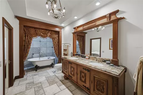 Bath - 3515 Gallagher Rd, Dover, FL 33527 photo 1 of 13
