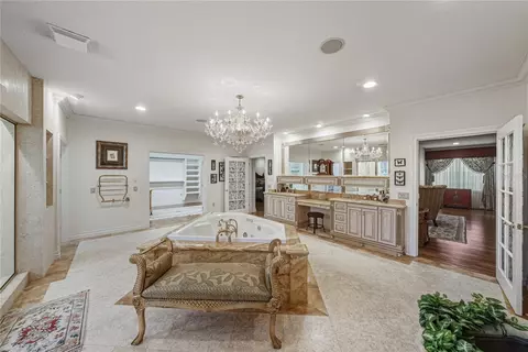 Bath - 3515 Gallagher Rd, Dover, FL 33527 photo 4 of 13