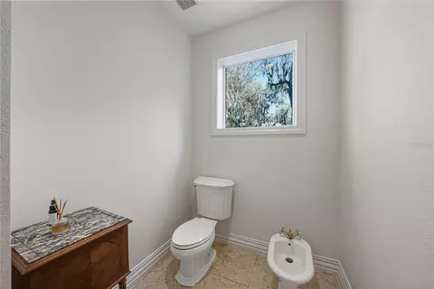 Bath - 3515 Gallagher Rd, Dover, FL 33527 photo 6 of 13