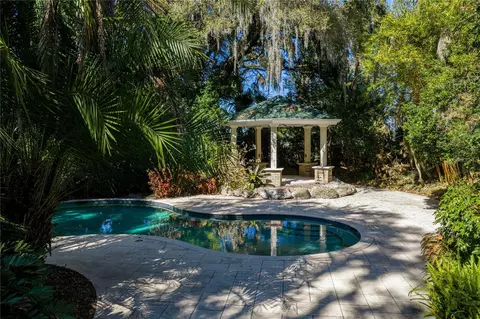 Exterior - 3515 Gallagher Rd, Dover, FL 33527 photo 7 of 37