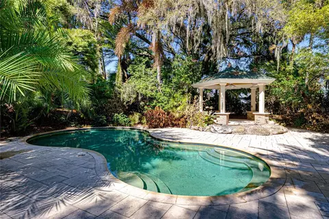 Exterior - 3515 Gallagher Rd, Dover, FL 33527 photo 8 of 37