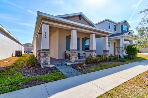 828 Middleton St, Debary, FL 32713