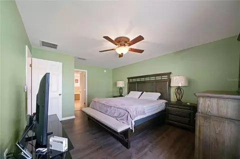Bedroom - 6518 Crescent Loop, Winter Haven, FL 33884 photo 2 of 6