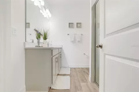Bath - 5724 Camilla St, Saint Cloud, FL 34771 photo 2 of 3