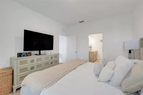 Bedroom - 5724 Camilla St, Saint Cloud, FL 34771 photo 7 of 7