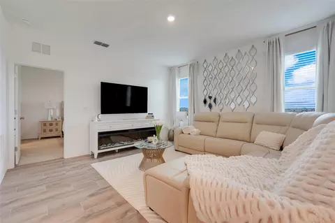 Living - 5724 Camilla St, Saint Cloud, FL 34771 photo 1 of 3