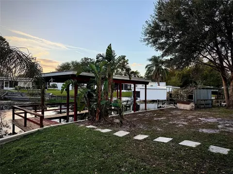 26139 Rose Ln, Astatula, FL 34705