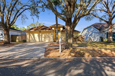 16502 Lake Heather Dr, Tampa, FL 33618