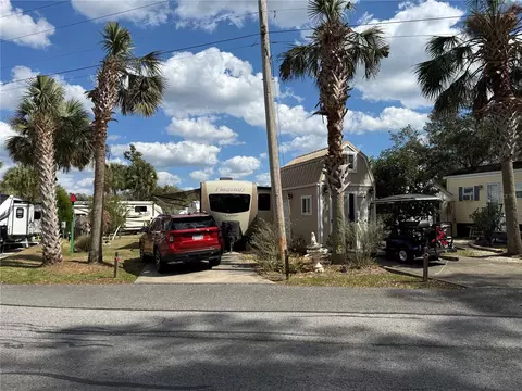 2875 NE 102nd Avenue Rd, Silver Springs, FL 34488