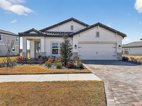 1673 Suttonset Trl, Zephyrhills, FL 33541